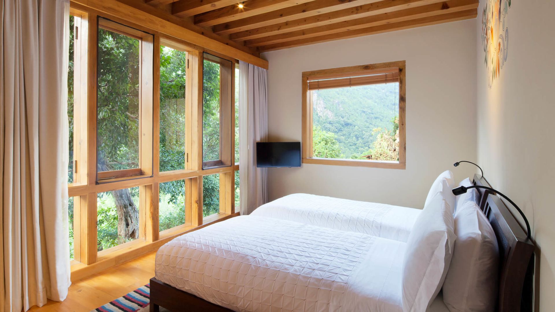 COMO Villa twin bedroom - Image