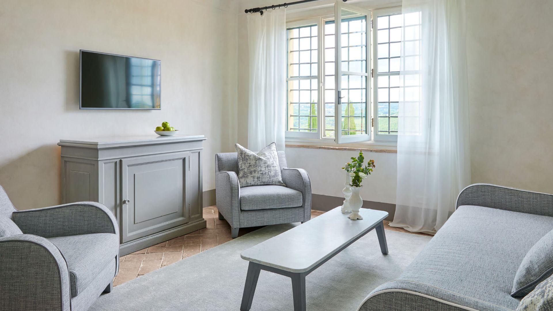 COMO Suites Living Room - Image