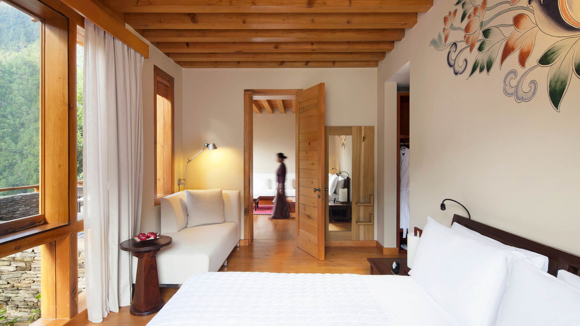 COMO Villa master bedroom - Image