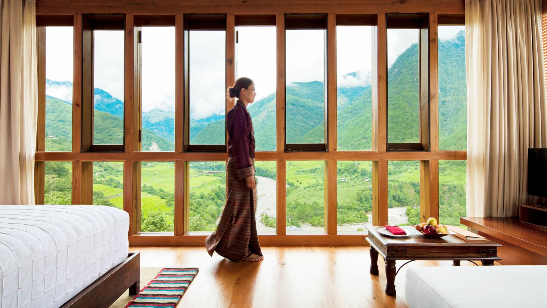 Valley View Room overlooking the Mo Chhu River - Image